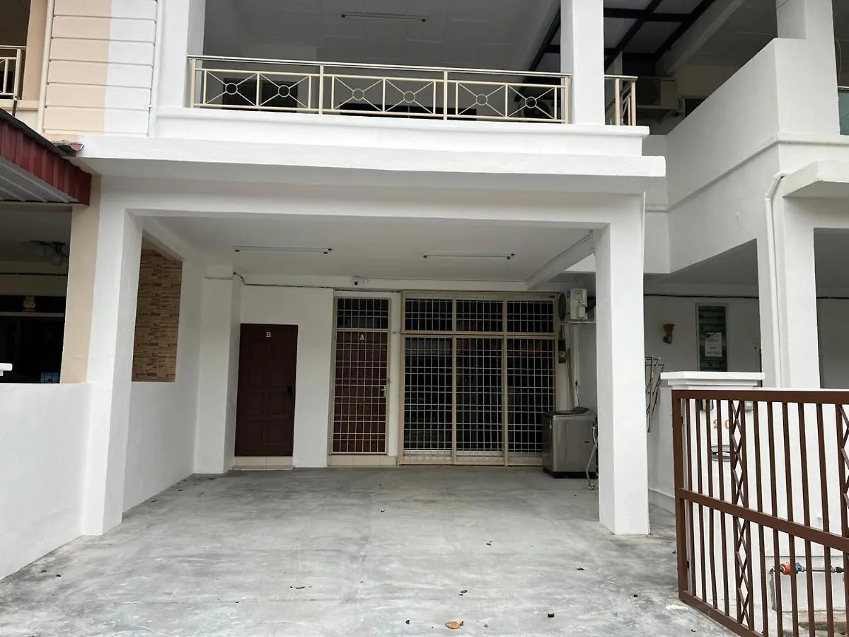 Vintage-Living 2Storey Haus12Pax Simpang Ampat  度假居 Simpang Ampat (Penang)
